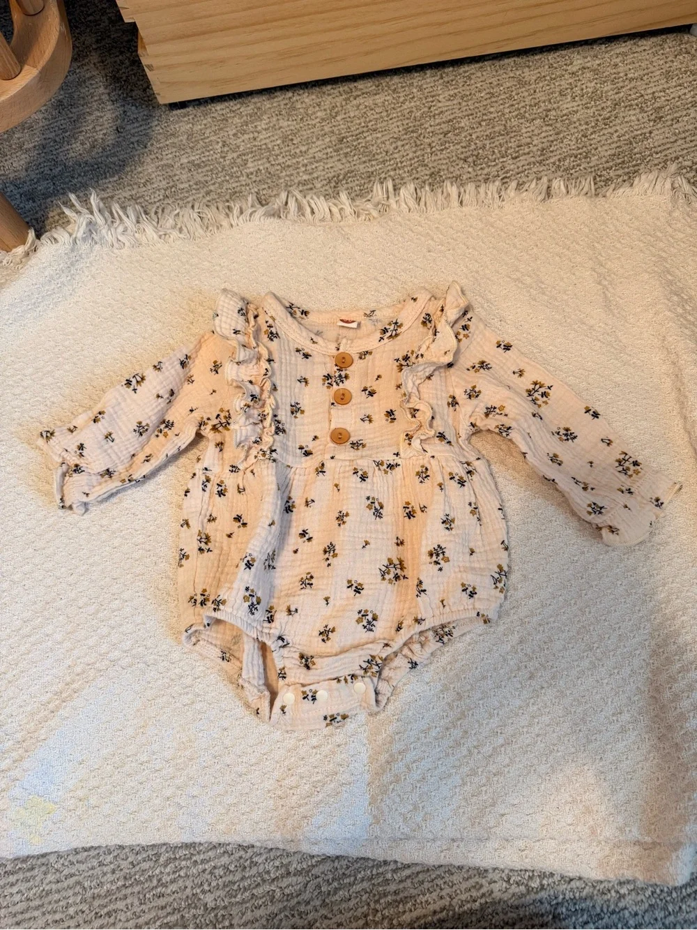 Carter’s Baby Girl Size 6 month bundle pjs onesies pants romper jacket posh haul